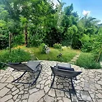 Secret Garden House Apartment *