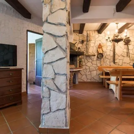 Secret Garden House *
