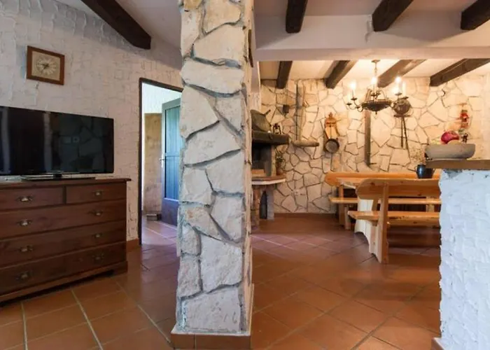 Secret Garden House *